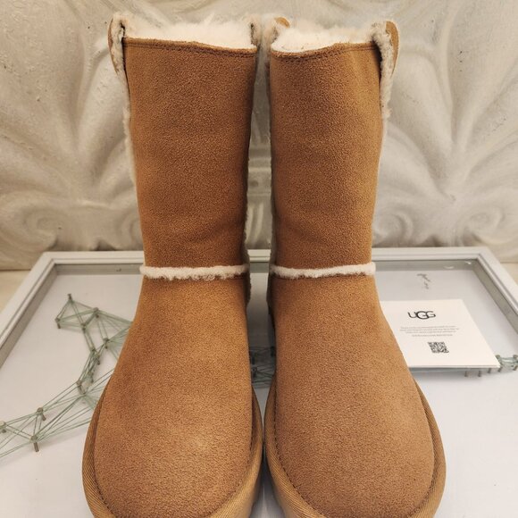 UGG " Classic Short Spill Seam" Boots. NIB. Size 5 - Picture 5 of 12